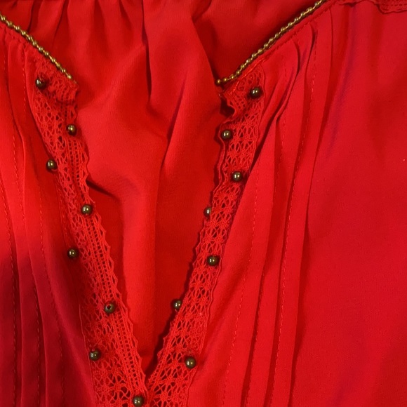 RED- Tahari blouse size L. Decorative buttons down the front - Picture 2 of 8